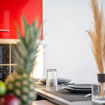 Le Serenity - Proche Gare - Hyper Centre Menton