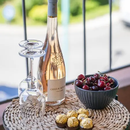 Le Serenity - Proche Gare - Hyper Centre Terrasse Holiday home Menton