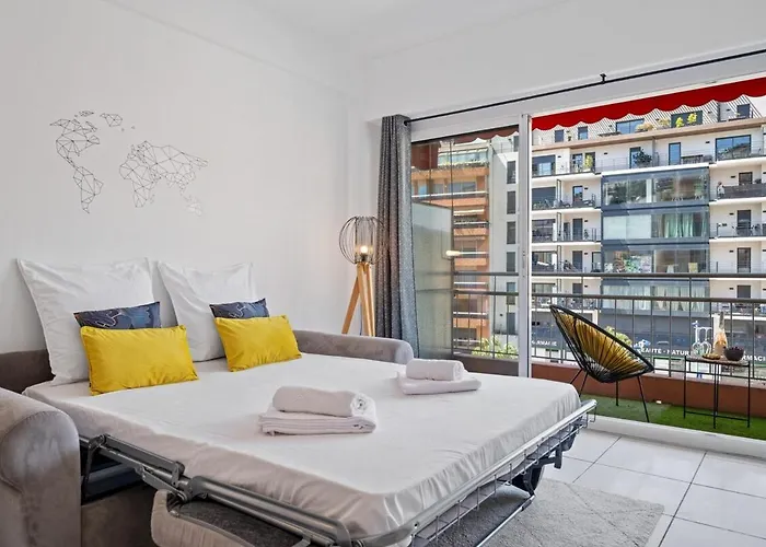 Le Serenity - Proche Gare - Hyper Centre Terrasse 芒通